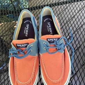 Mens Sperry shoes . Size 10.5.